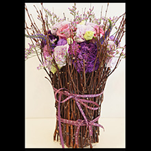 白樺のハンドメイドベースに紫を! 生花